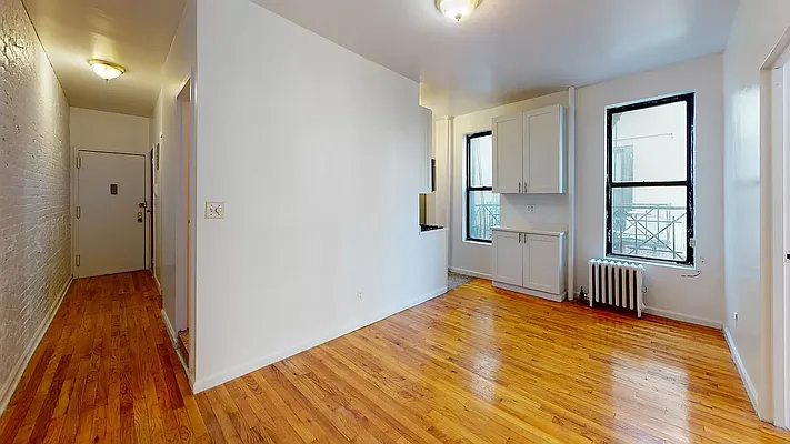 Rented by Bond New York | media 10