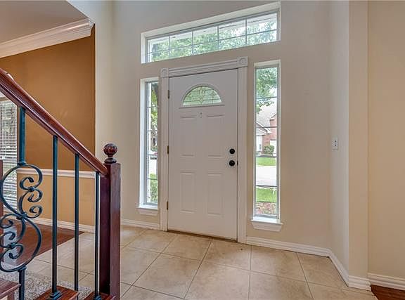 3rd image of 5023 Bryn Mawr Dr