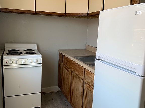 5th image of 1427 Lewis St APT 4