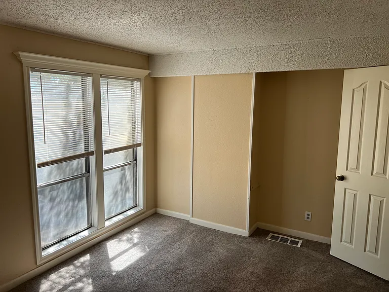 5918 Lago Vista Way #D-34 — Photo 19