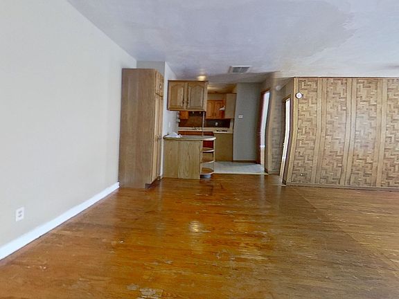 5th image of 34 N Water St #B