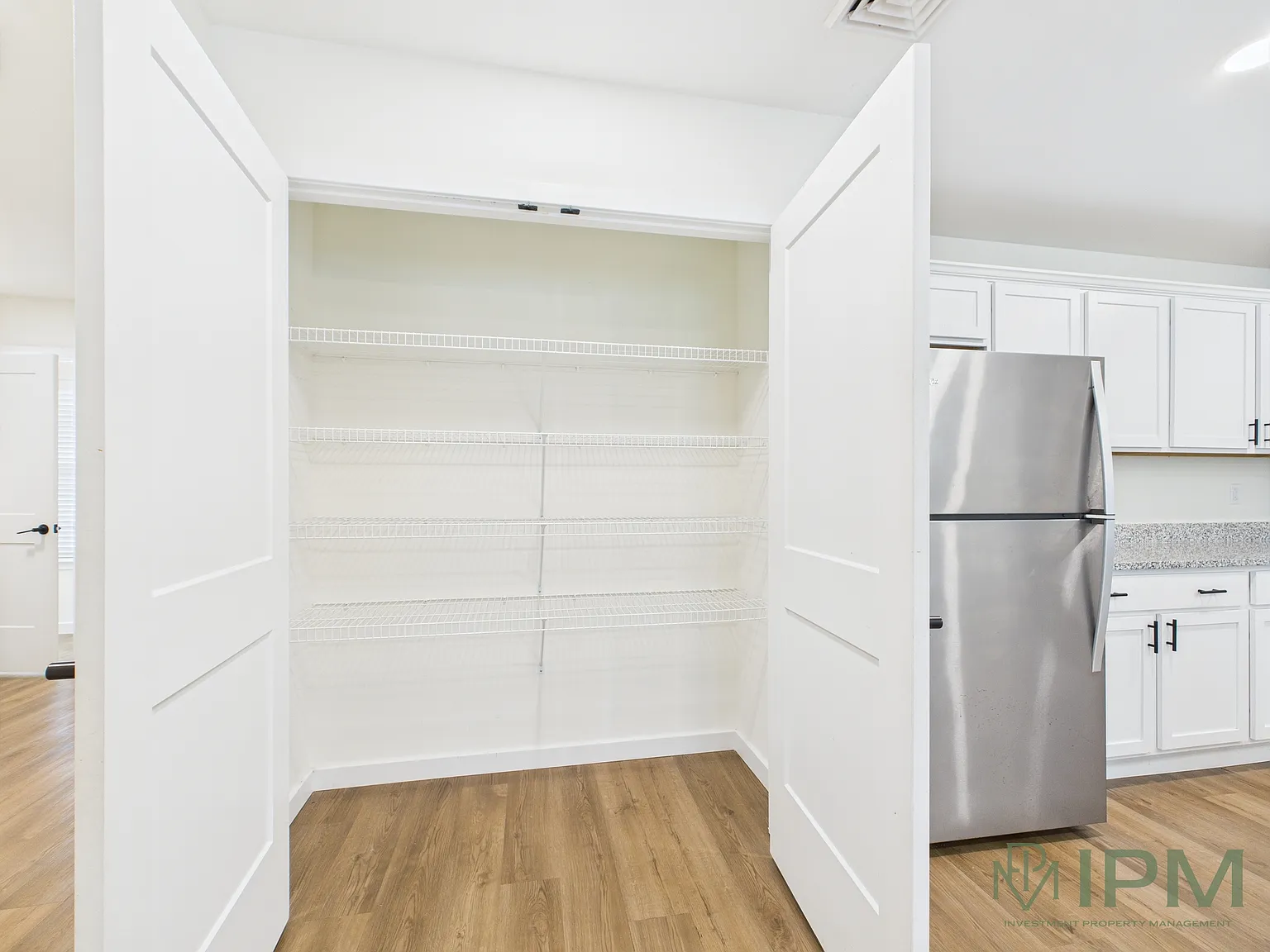 3 bed, 2.5 bath, 2040 sqft, $2,395 — Photo 4