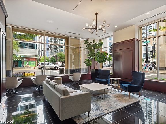 2nd image of 1250 S Michigan Ave APT 1402