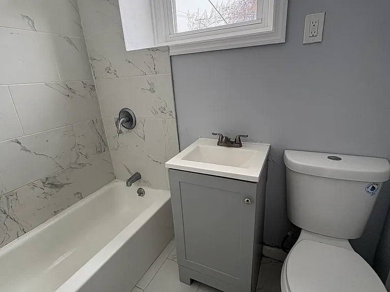 302 Watchung Ave #2 — Photo 6