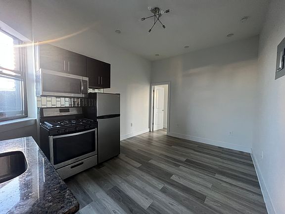 4th image of 639 Saint Marks Ave #4K