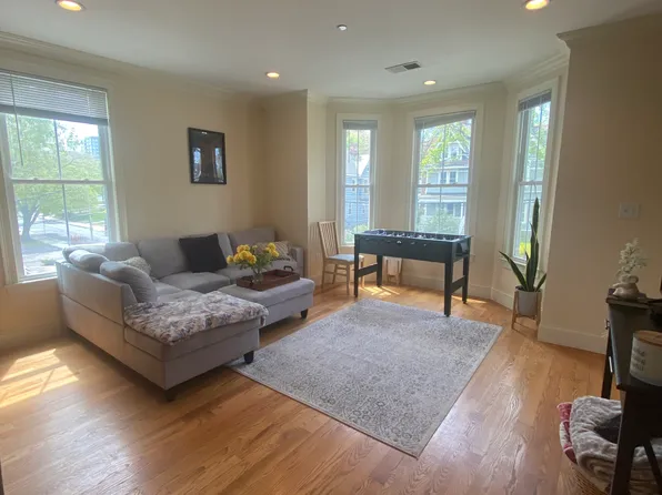 11 Sparhawk St Rear 13, Brighton, MA 02135