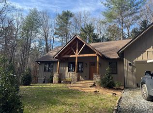 74 Piccadilly Pl, Brevard, NC 28712