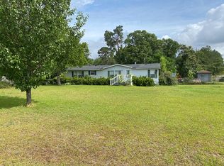 102 Johnny Ln, Sylvester, GA 31791