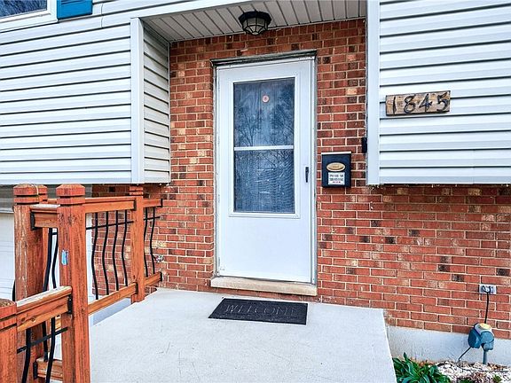 5th image of 1845 S Bayberry Dr