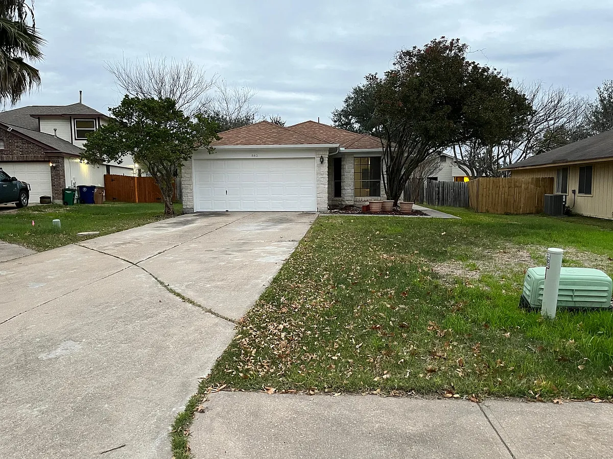 Building Photo - 862 Latteridge Dr