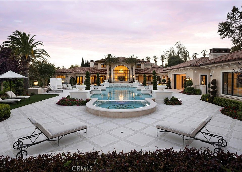 1st image of 100 Palm Hill Ln
