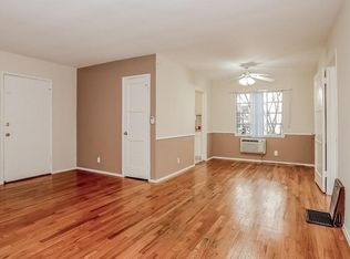 131 N Holliston Ave APT D, Pasadena, CA 91106