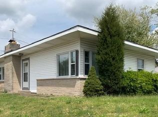 1901 Oak Hill Rd, Evansville, IN 47711
