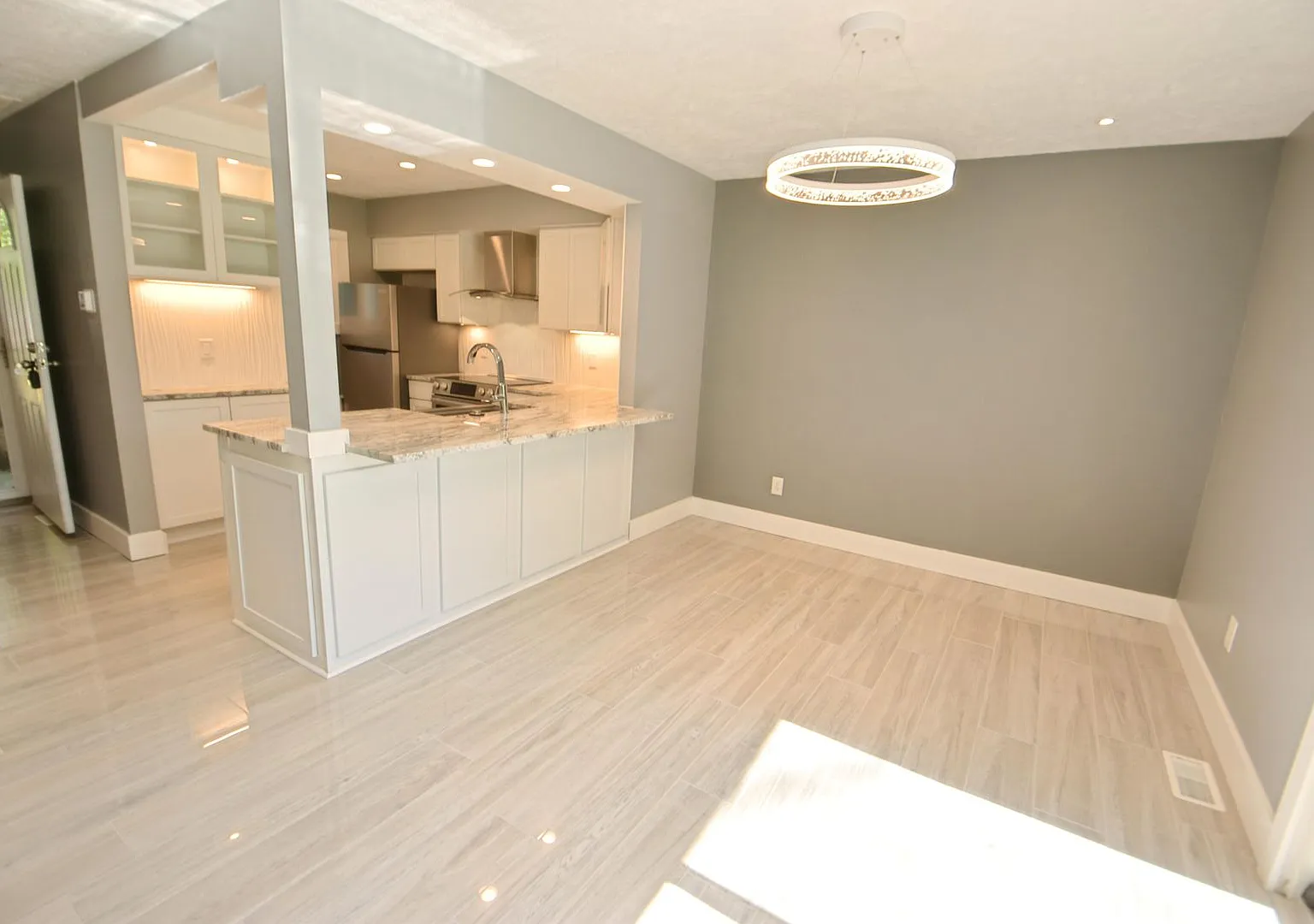 Nicely updated condo at Stoneridge 1 bedroom 1 bath — Photo 4