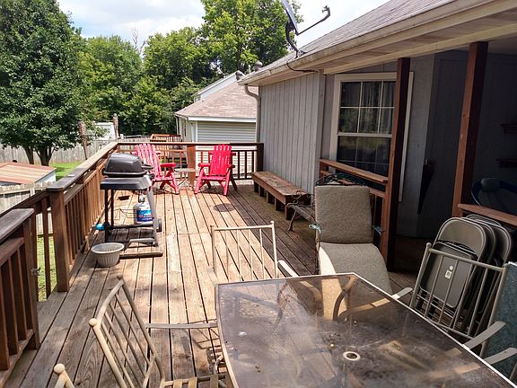 5th image of 66 W White St