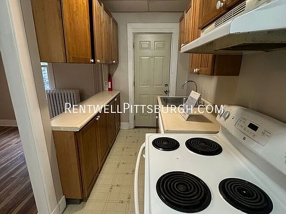 4th image of 109 N 5th St #109
