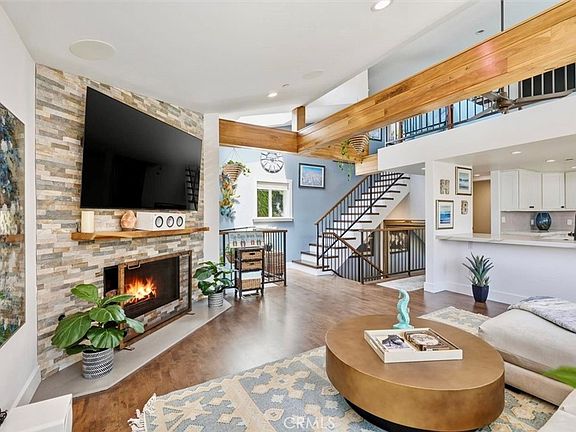 4th image of 130 Monterey Blvd