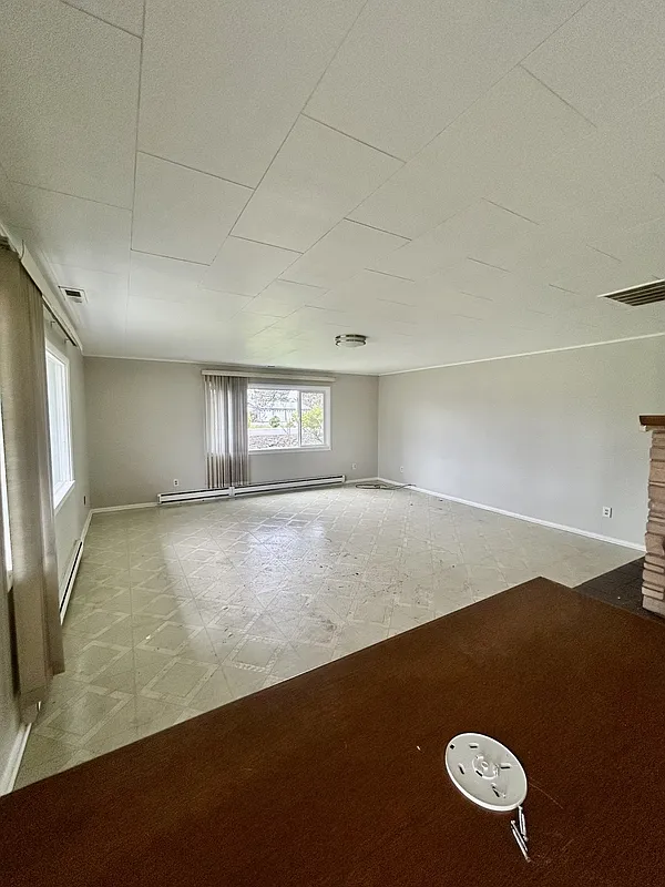 2 bed, 2.0 bath, 1720 sqft, $2,400 — Photo 2