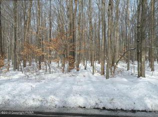 14/15 E Gross Dr #14, Pocono Pines, PA