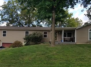 780 Starlight Dr, Saint Charles, MO