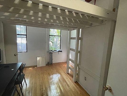 3rd image of 228 Boerum St APT 2R