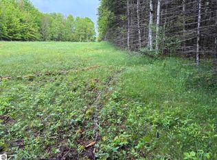 8240 N Eight Mile Rd, Lake City, MI 49651