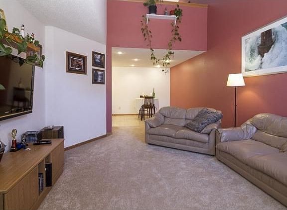 4th image of 2268 River Rock Ln