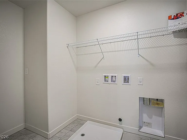 5644 Hill Spire St — Photo 23