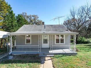12170 Pleasant Heights Dr, Festus, MO 63028