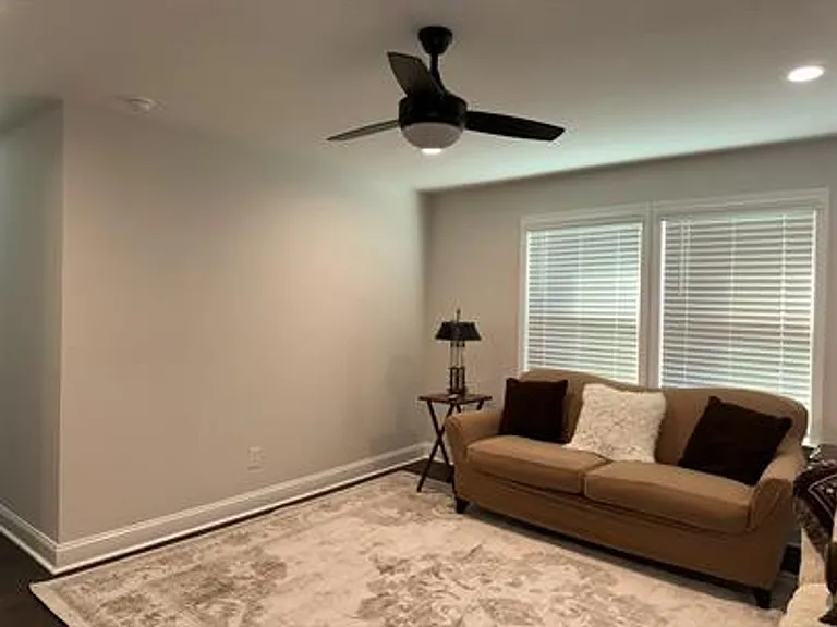 653 Sunfish Way — Photo 32