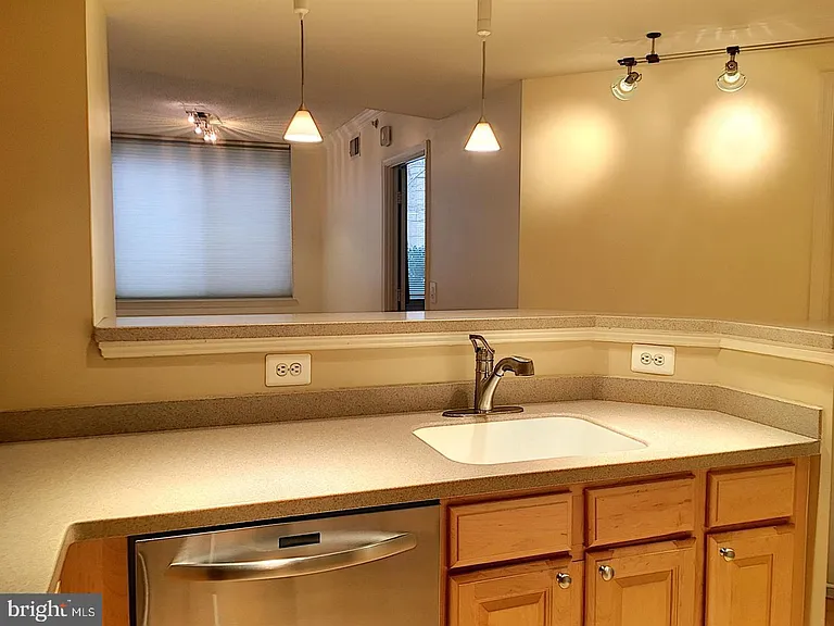 3830 9th St N #103W — Photo 4