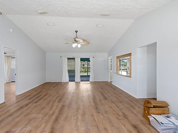 2nd image of 2281 SE Bowie Street