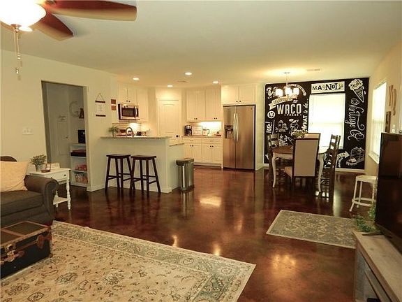 4th image of 2715 Grim Ave