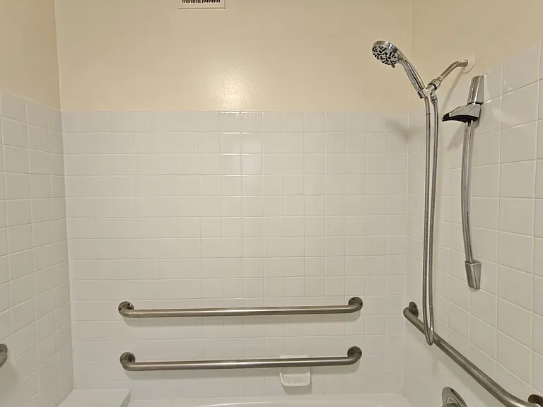 4903 Spruce St #11 — Photo 5