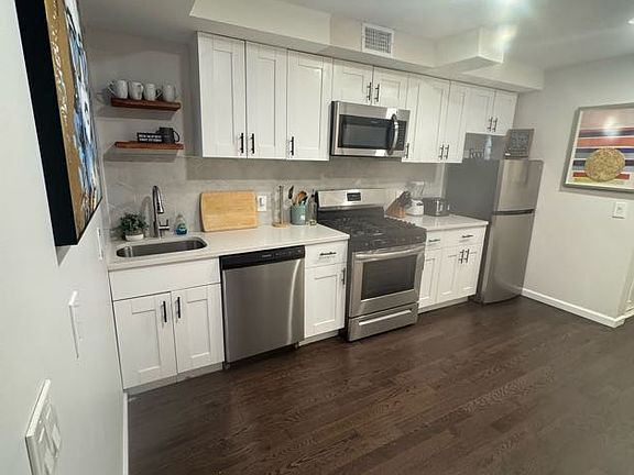 5th image of 243 Academy St Floor 1