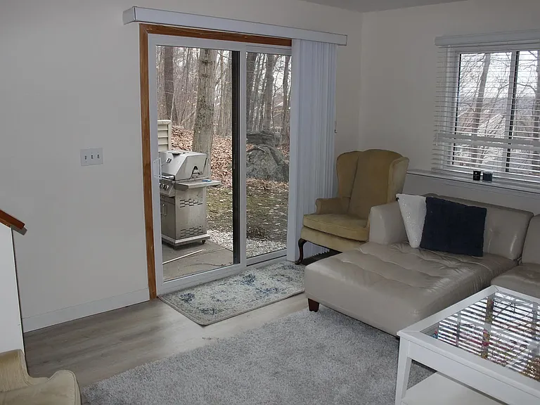 11 Idlewood — Photo 22