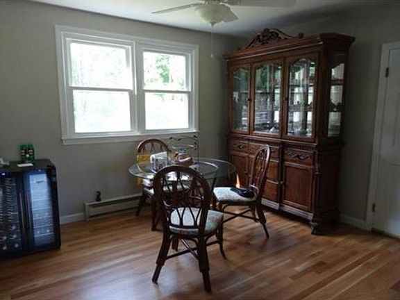 3rd image of 60 Hardy Dr
