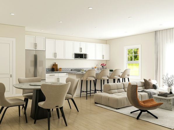 15 Anglers Rd #211-A