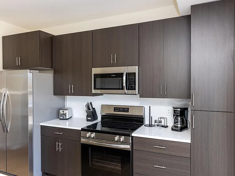 Avalon Apartments & Townhomes — Photo 24