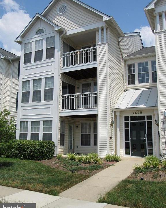 1st image of 7528J Coxton Ct #105