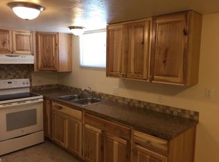 1015 Roosevelt Ave APT B1, Loveland, CO 80537