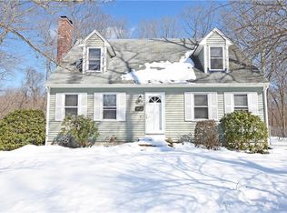 15 Serengeti Dr, North Attleboro, MA 02760