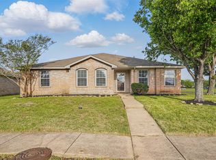 183 Palm Dr, Lancaster, TX 75146