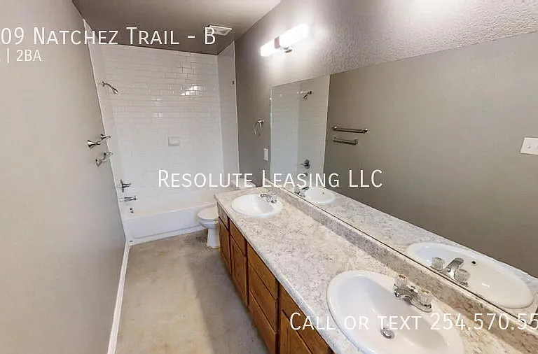 1409 Natchez Trl #B — Photo 14