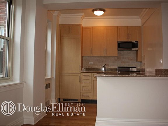 5th image of 41 Park Ave APT 10D