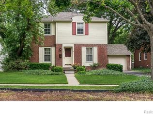 1708 Bradford Rd, Birmingham, MI 48009