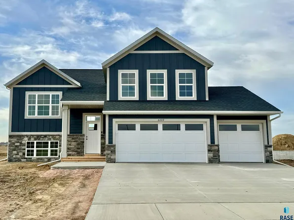 6209 W Valentine St, Sioux Falls, SD 57107