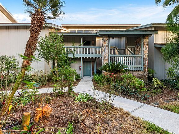 2nd image of 5063 Sherwood Ln #5063