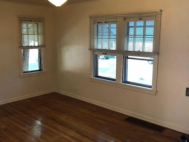 2410 S Williams St — Photo 4