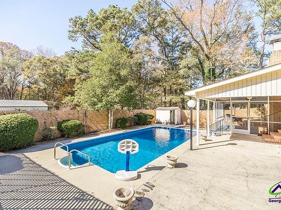 2nd image of 5812 Sardis Church Rd